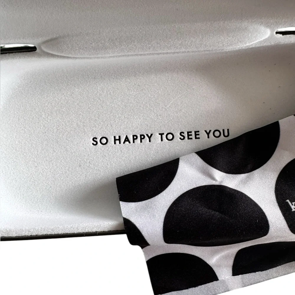 Kate Spade Hard Shell Green Eyeglass Case with Cleaning Cloth